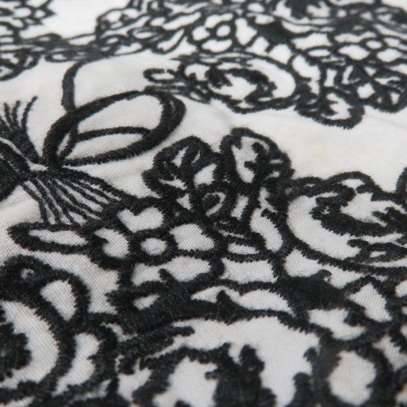 Stunning Betsey Johnson Black Tulle & White Embroidered Strapless Cocktail dress - Picture 14 of 14